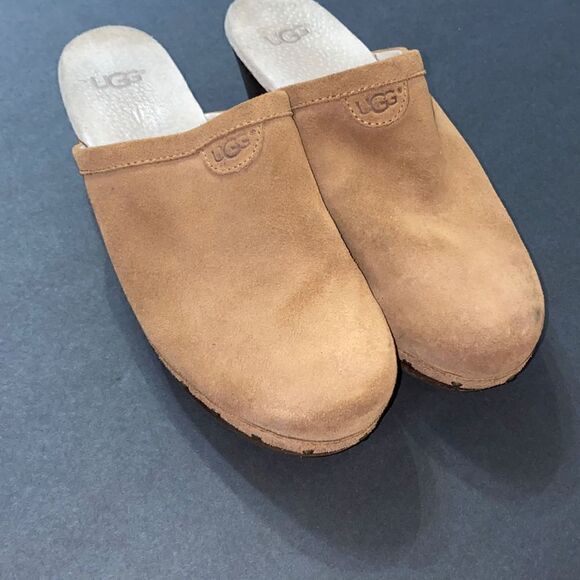 UGG suede leather clog slide ons - Picture 1 of 8